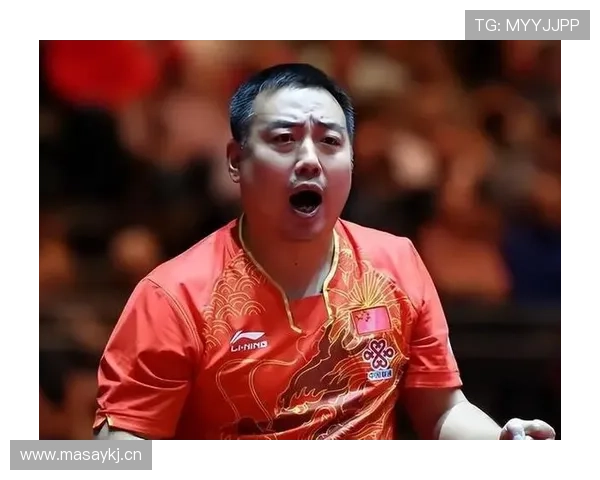 刘国梁私下穿啥鞋都比我贵，难怪打球都带光环