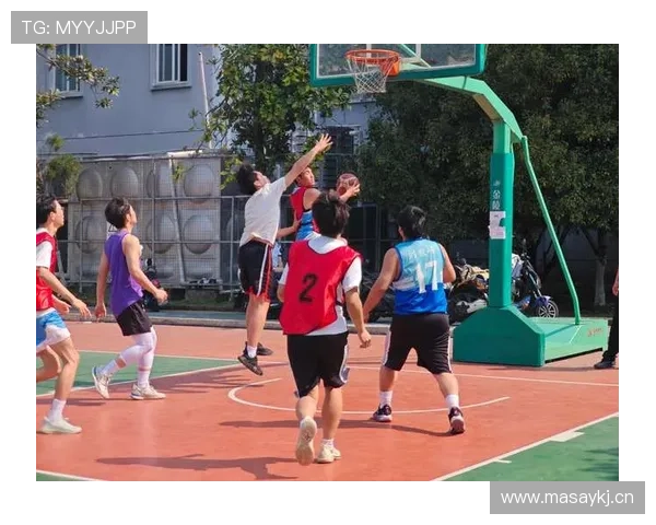 篮球球卡篮筐规则到底怎么算?一次讲清判断标准 篮球球卡篮筐规则到底怎么算?一次讲清判断标准